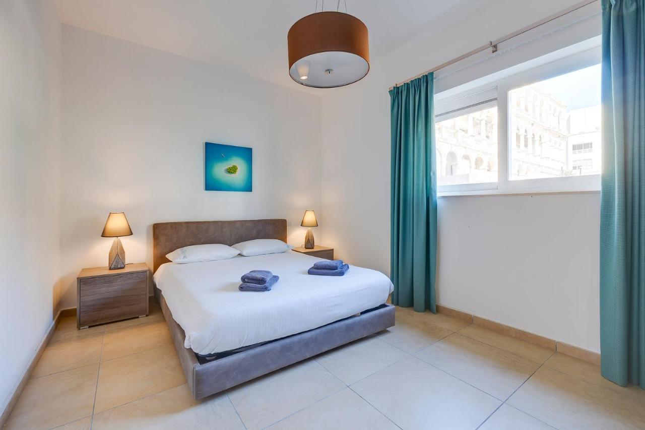 Seafront Lux Apart Inc Pool, Upmarket Area Sliema Zewnętrze zdjęcie